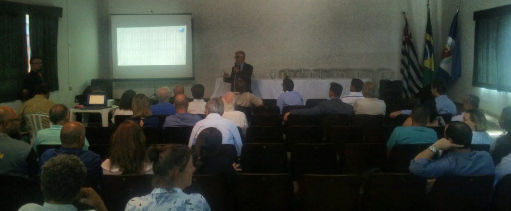 Apresentação do Prof. Alexandre Perinotto, diretor do IGCE UNESP, sobre o Geopark Corumbataí
