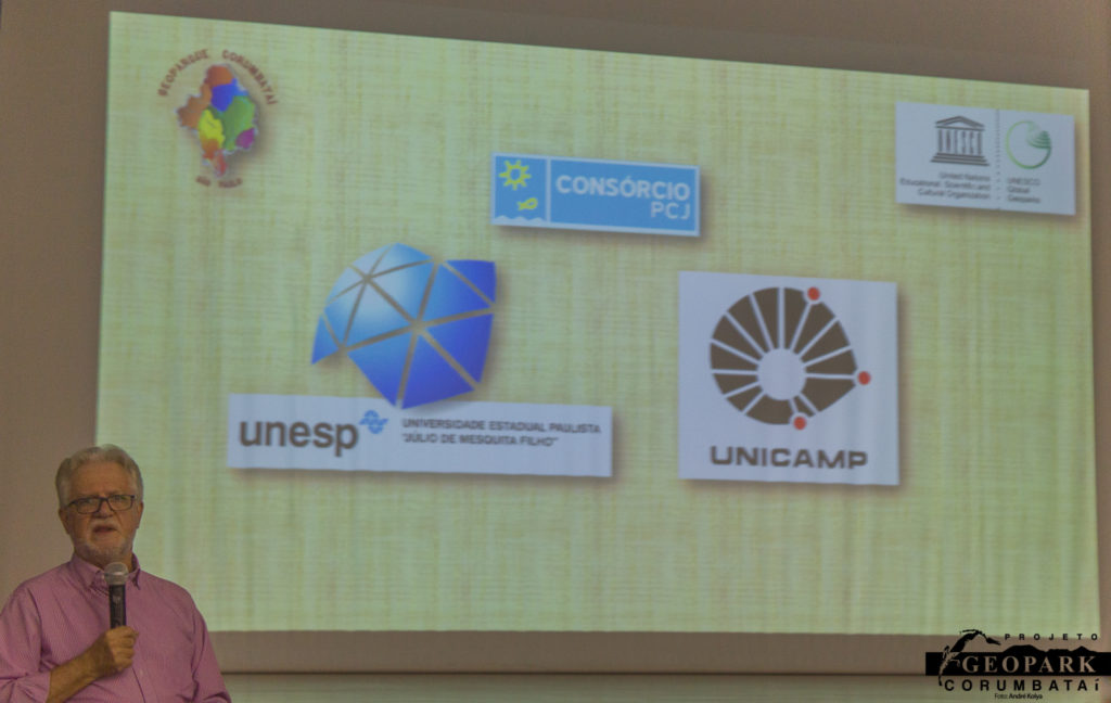 Apresentação do Prof Dr. Alexandre Perinotto, diretor do IGCE da Unesp Rio Claro