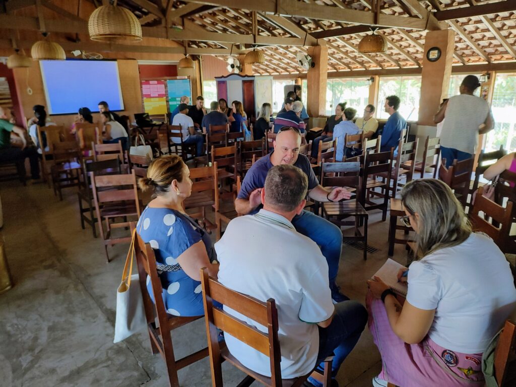 Grupos discutem temas e objetivos para os futuros projetos da Associação Serra do Itaqueri.