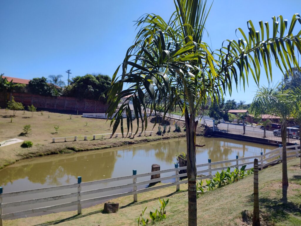 Área verde do restaurante e espaço de lazer Espaço Olaria.